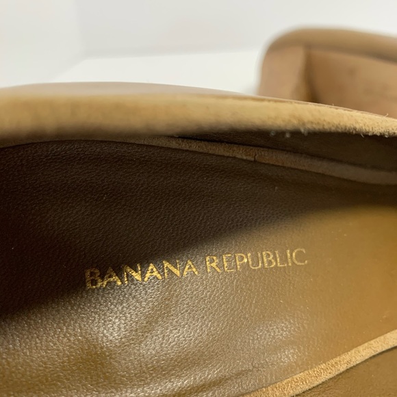 Banana Republic Leather Peep Toe Pump Heel… - Picture 4 of 8